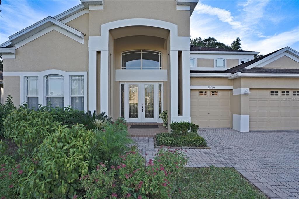 10509 CANARY ISLE DRIVE