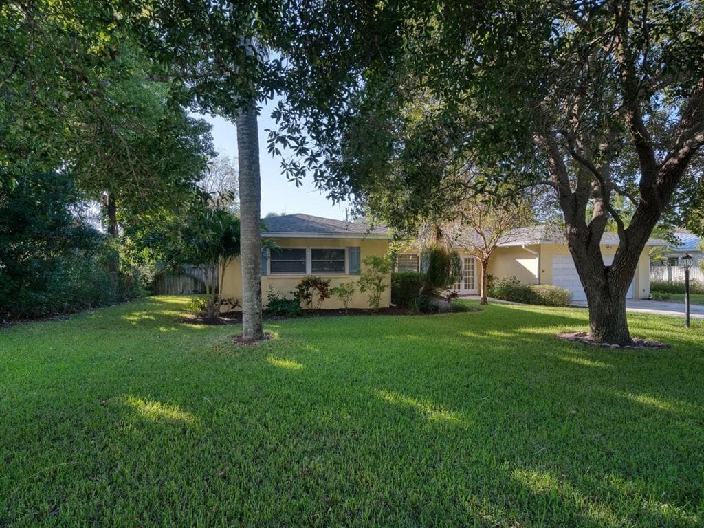 304 ORANGEWOOD LANE