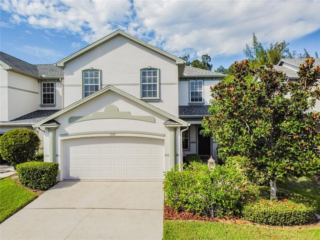 1009 BELLA VISTA DRIVE NE ST PETERSBURG, FL 33702