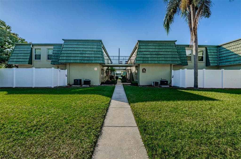 1799 N HIGHLAND AVENUE UNIT 165 CLEARWATER, FL 33755