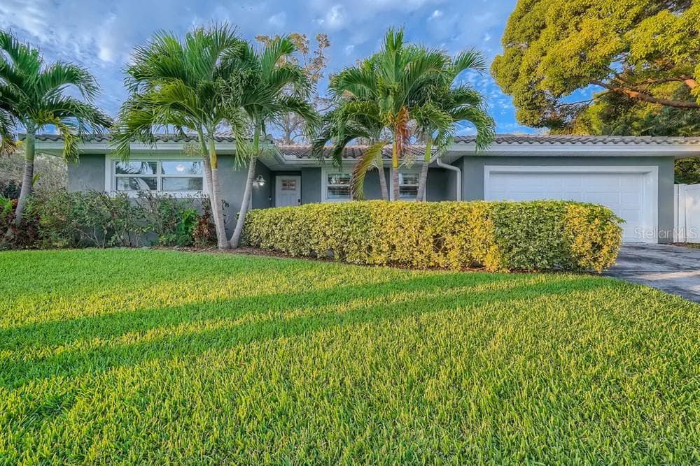 11865 66TH AVENUE SEMINOLE, FL 33772