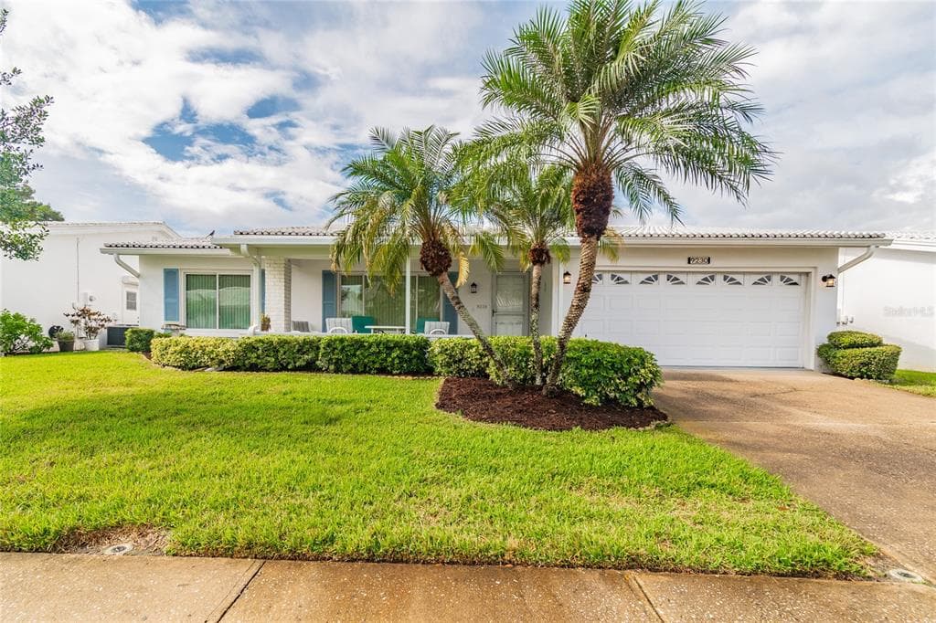 9230 34TH WAY N UNIT 6 PINELLAS PARK, FL 33782