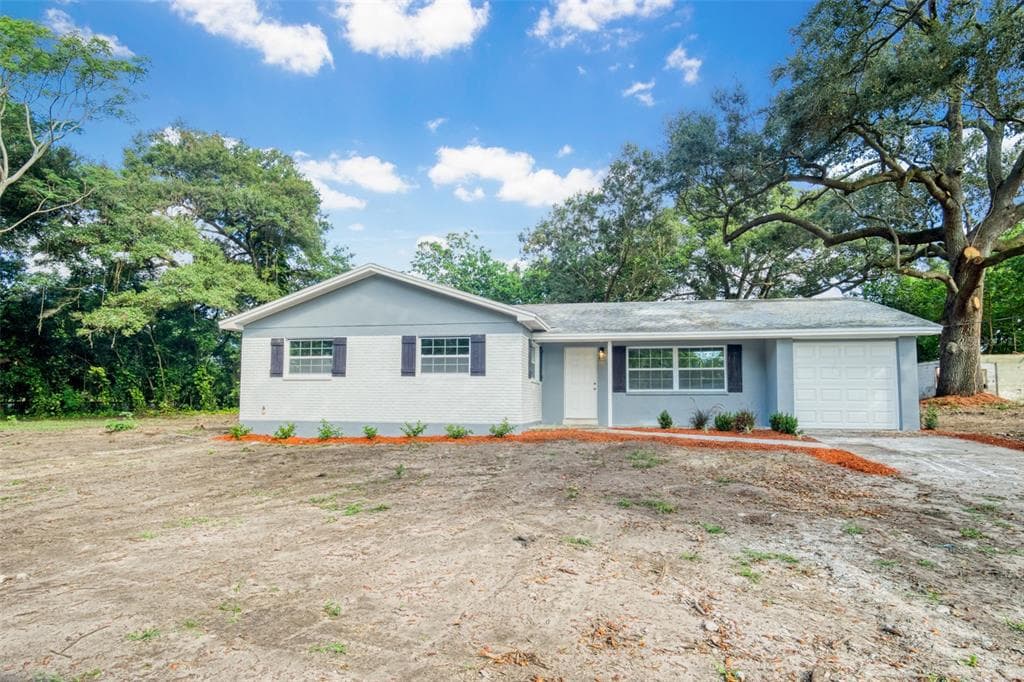 2005 S PARSONS AVENUE SEFFNER, FL 33584