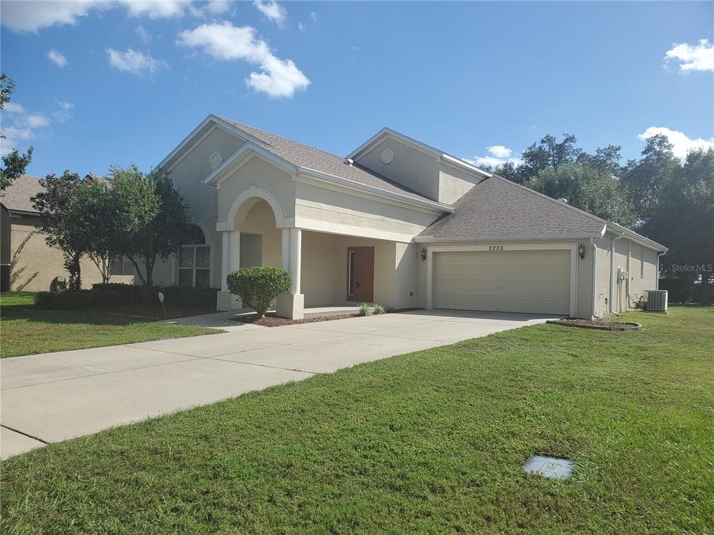 2205 VIA NAPOLI STREET PLANT CITY, FL 33566