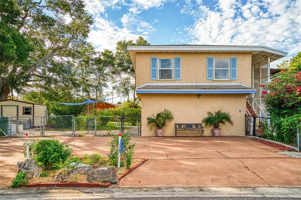 3710 27TH AVENUE S ST PETERSBURG, FL 33711