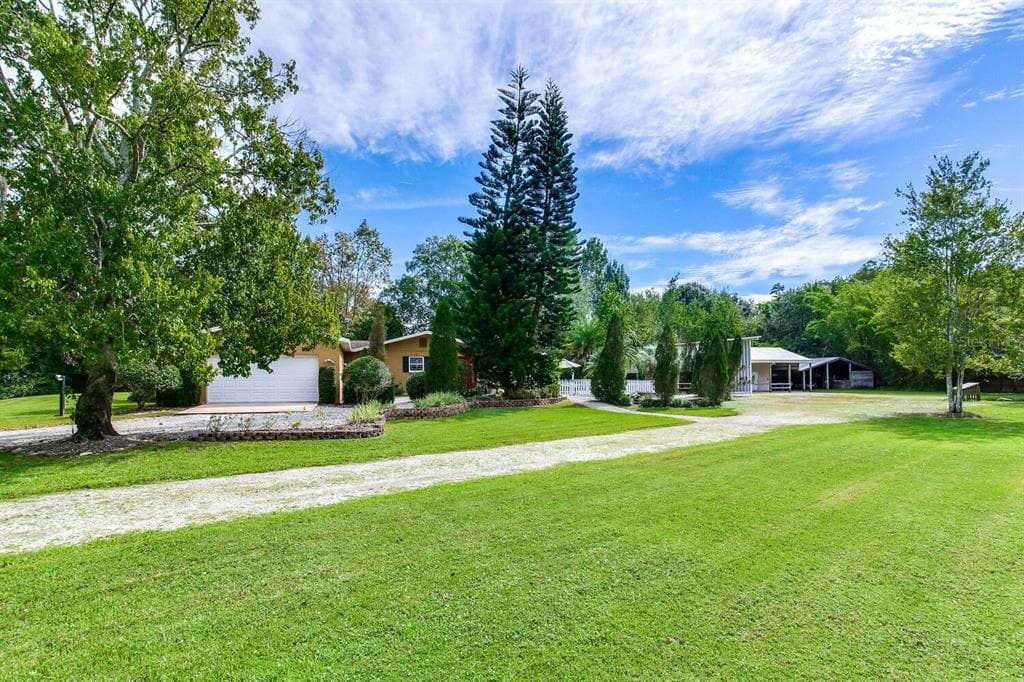 3720 KEYSTONE ROAD TARPON SPRINGS, FL 34688