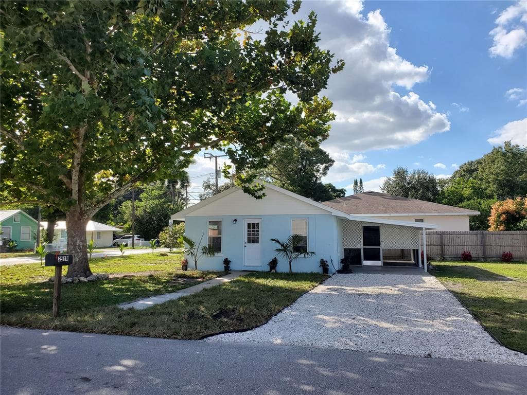 2510 10TH STREET W BRADENTON, FL 34205