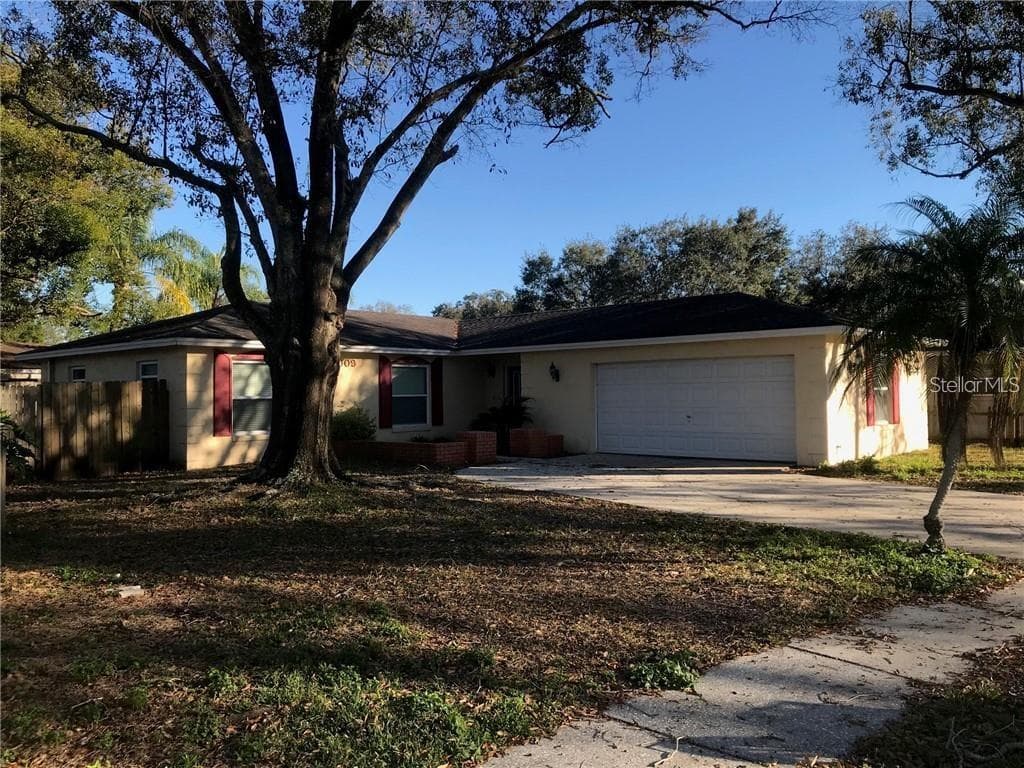 1009 CELTIC COURT BRANDON, FL 33510