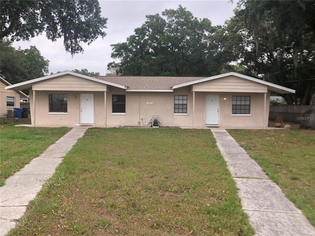 10812 HANNAWAY DRIVE UNIT E RIVERVIEW, FL 33578