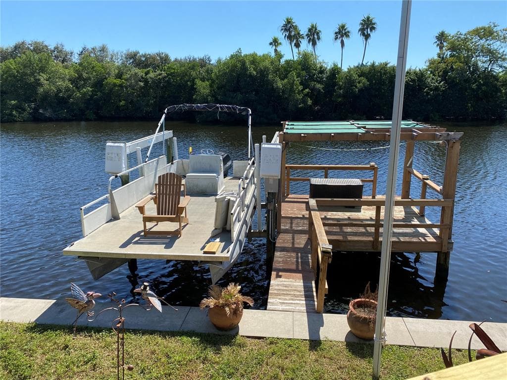 514 MOUNT OAK AVENUE NE UNIT 741 ST PETERSBURG, FL 33702