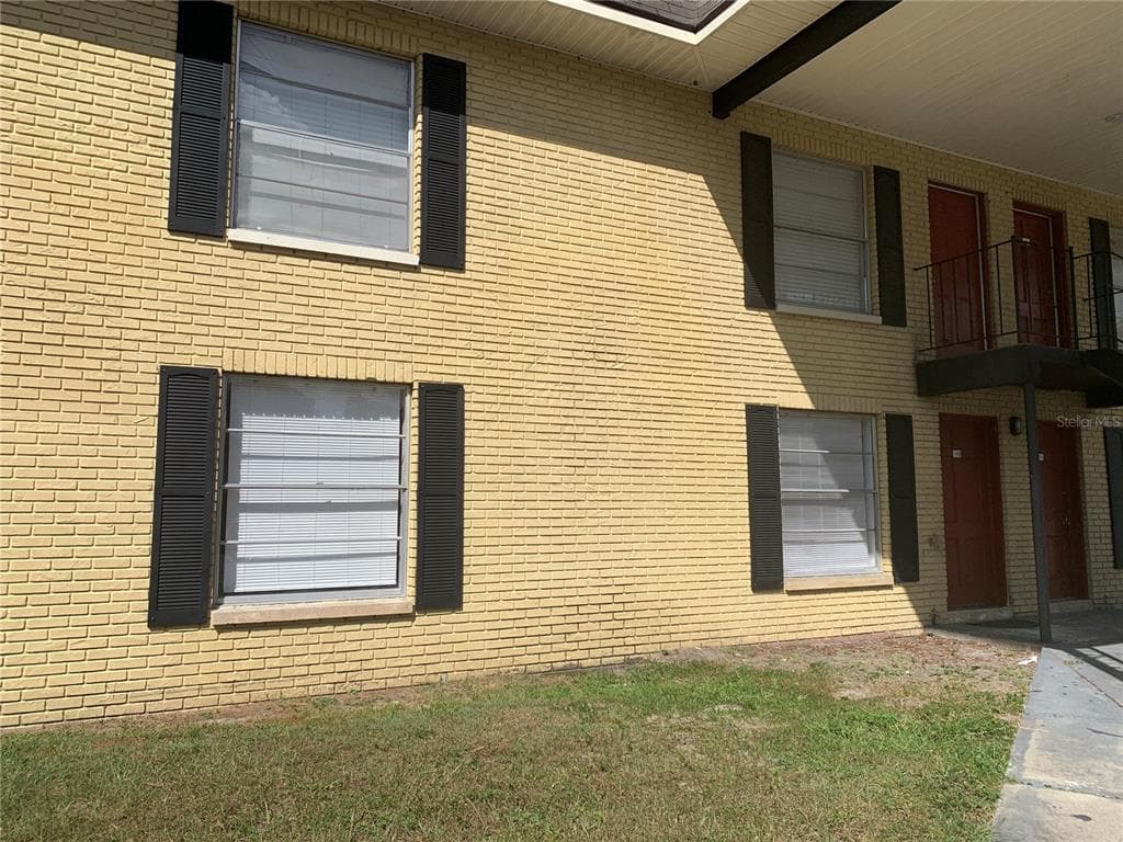 2800 E 113TH AVENUE UNIT 101 TAMPA, FL 33612