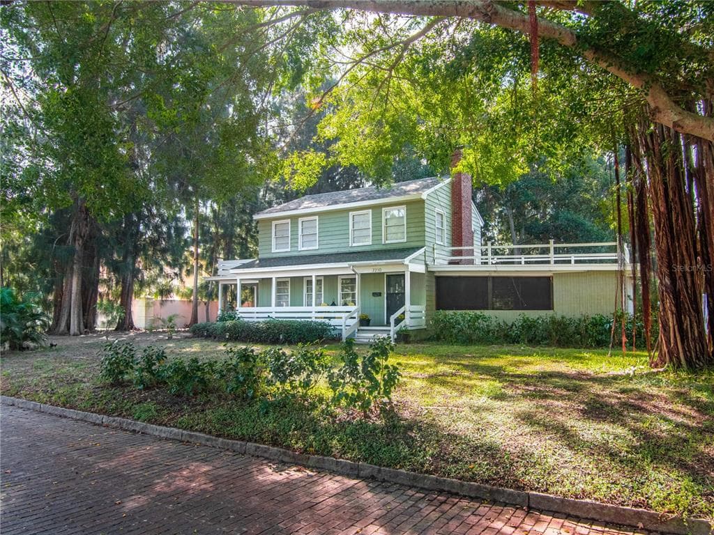7210 4TH AVENUE S ST PETERSBURG, FL 33707