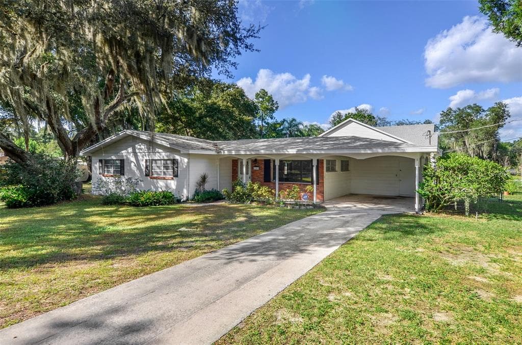 1302 HOLIDAY DRIVE BRANDON, FL 33510