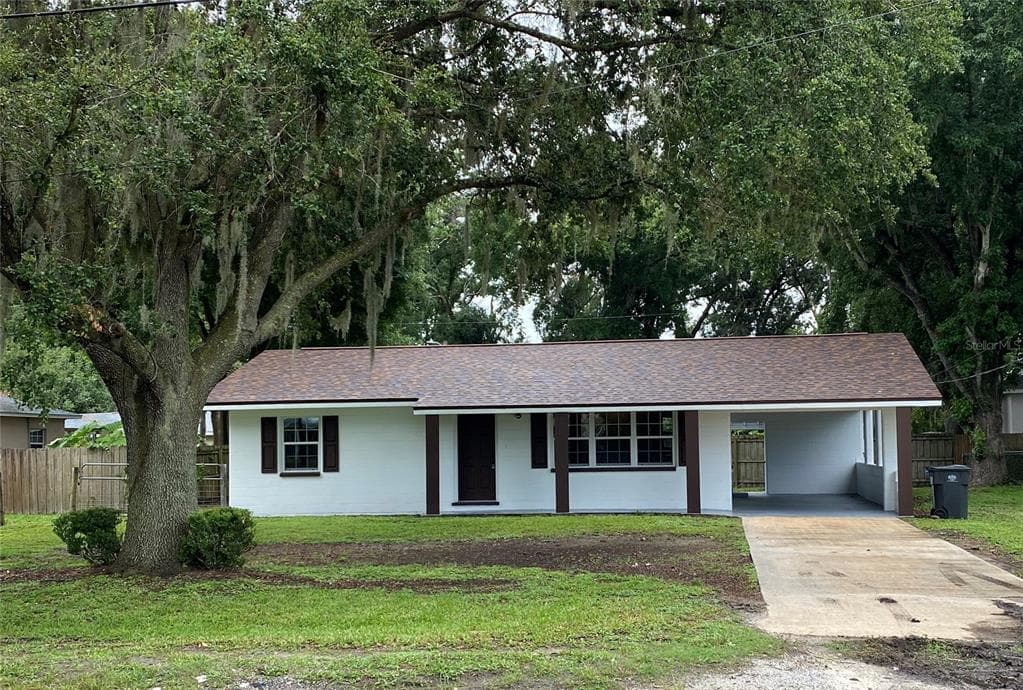 4205 THONOTOSASSA ROAD PLANT CITY, FL 33565