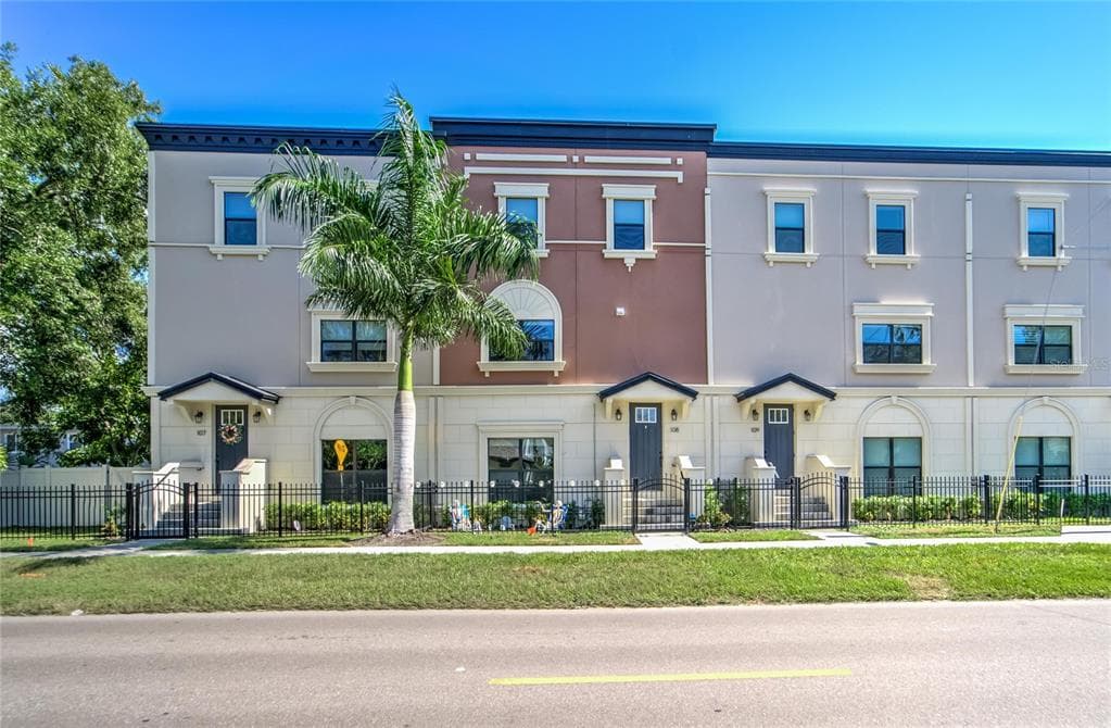 3421 W HORATIO STREET UNIT 108 TAMPA, FL 33609