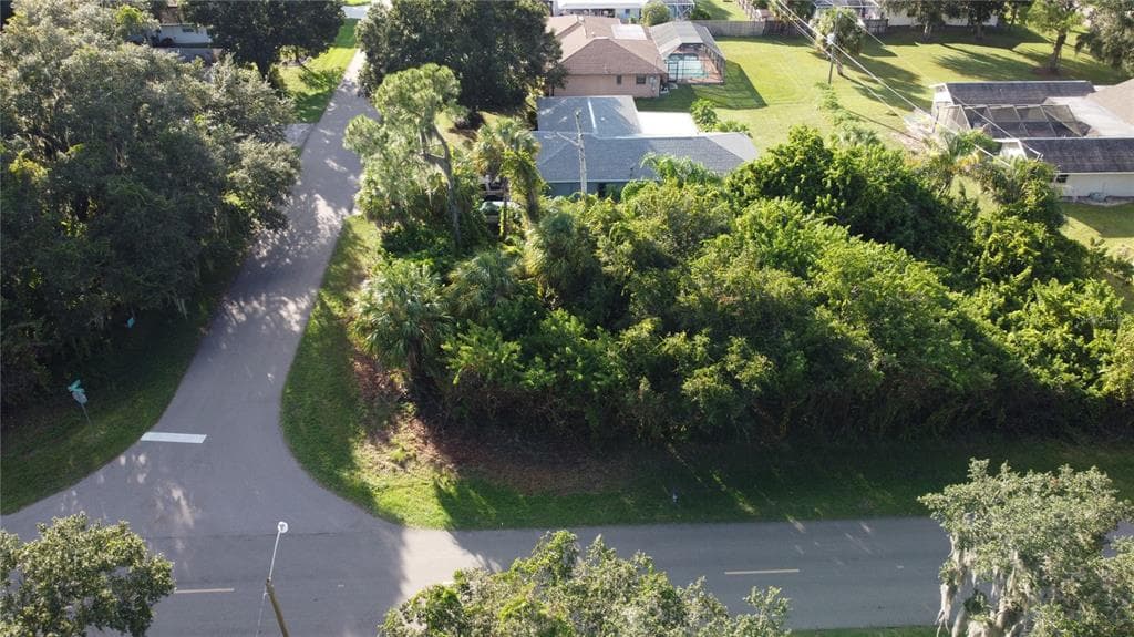 1433 STAMFORD STREET PORT CHARLOTTE, FL 33952