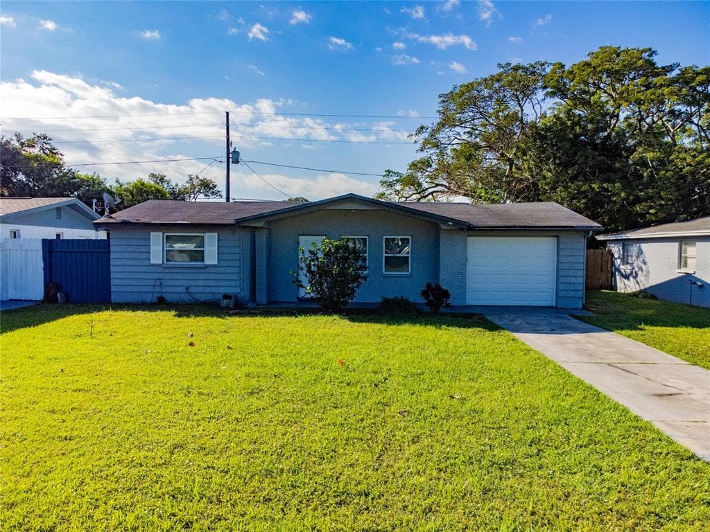 3422 BEACON SQUARE DRIVE HOLIDAY, FL 34691