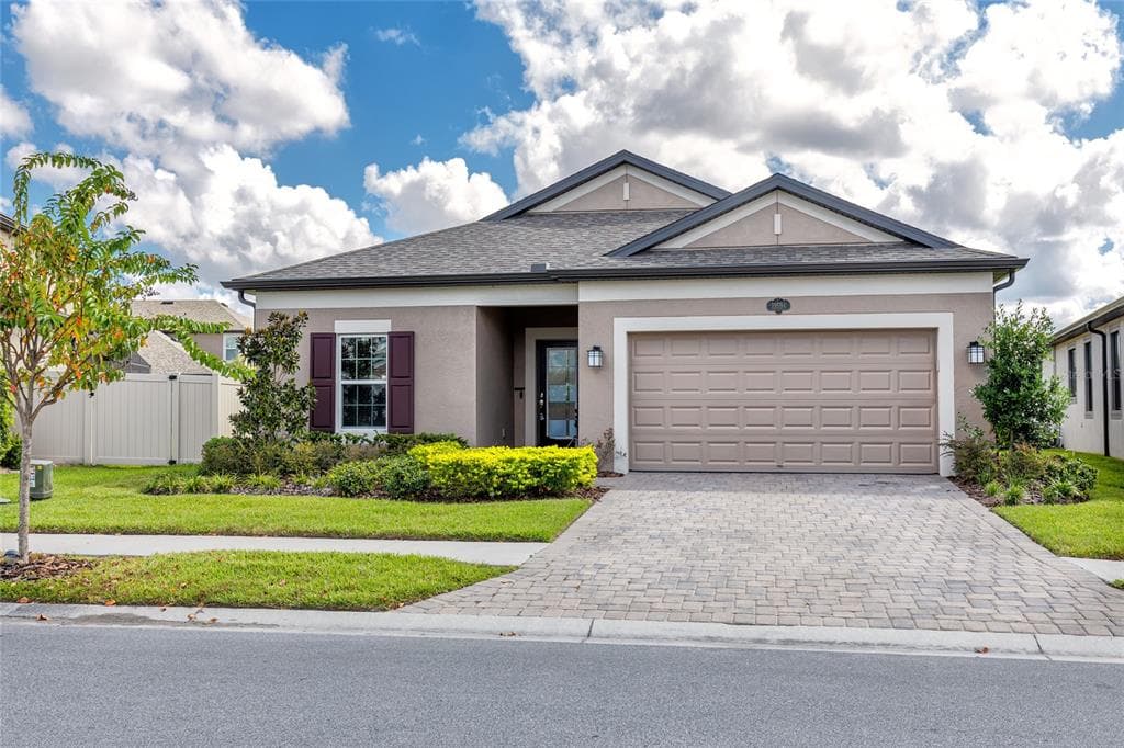 19594 LEONARD ROAD LUTZ, FL 33558