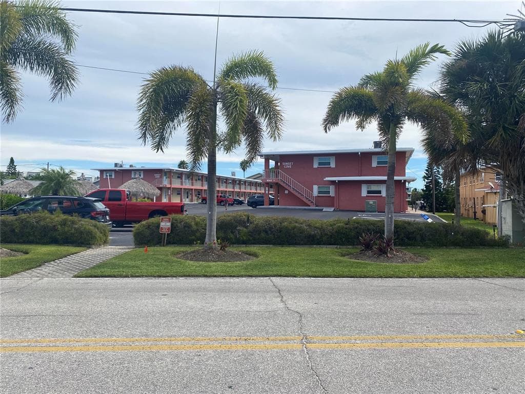 8565 W GULF BOULEVARD UNIT 19S TREASURE ISLAND, FL 33706