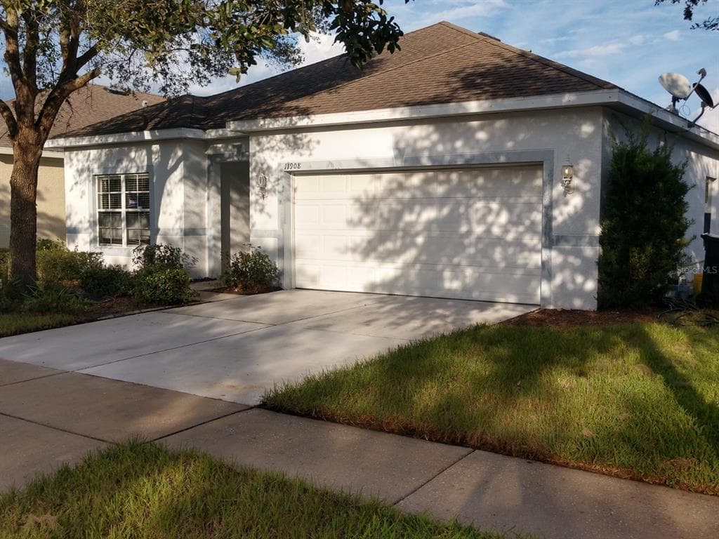 11908 FERN BLOSSOM DRIVE GIBSONTON, FL 33534