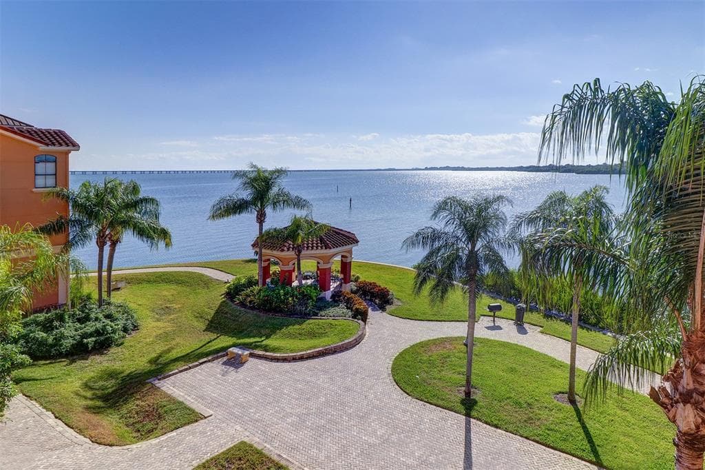 2773 VIA CIPRIANI UNIT 1335B CLEARWATER, FL 33764