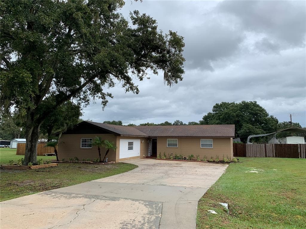 6428 FARRIS DRIVE LAKELAND, FL 33811