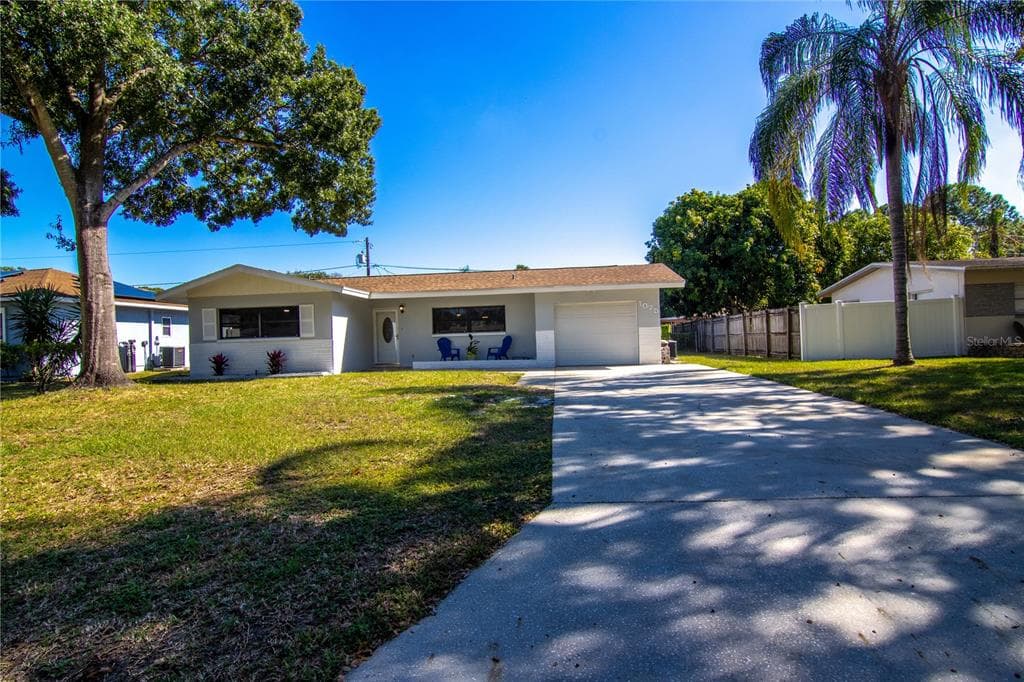 1075 DOGWOOD DRIVE DUNEDIN, FL 34698