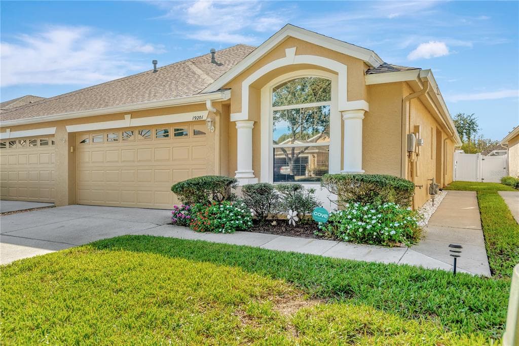 19201 WEYMOUTH DRIVE LAND O LAKES, FL 34638