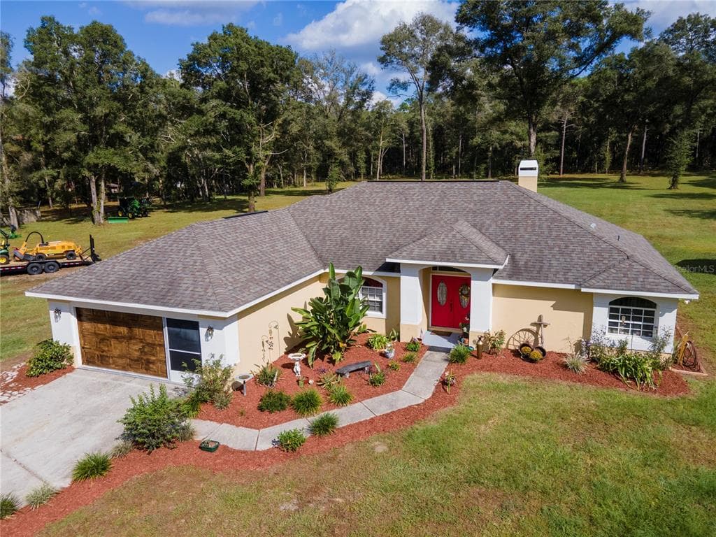 25255 OUTBACK WAY