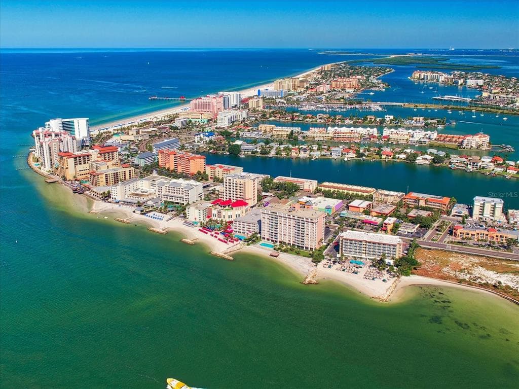 675 S GULFVIEW BOULEVARD UNIT 1201 CLEARWATER BEACH, FL 33767