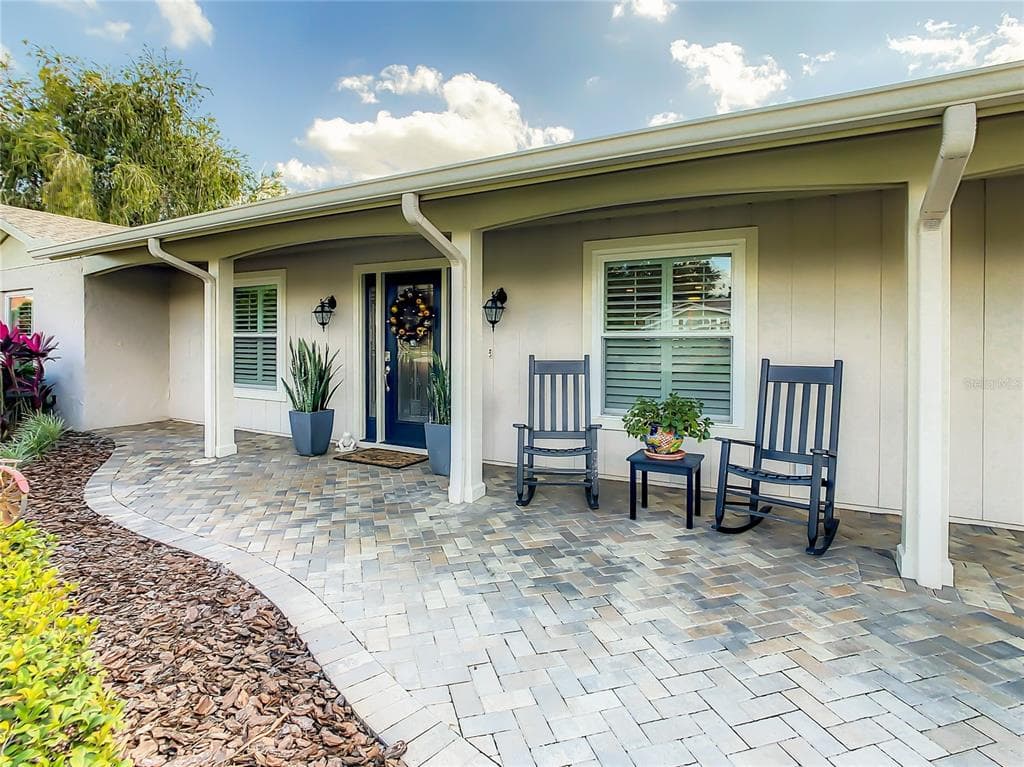 6729 MAYBOLE PLACE TEMPLE TERRACE, FL 33617