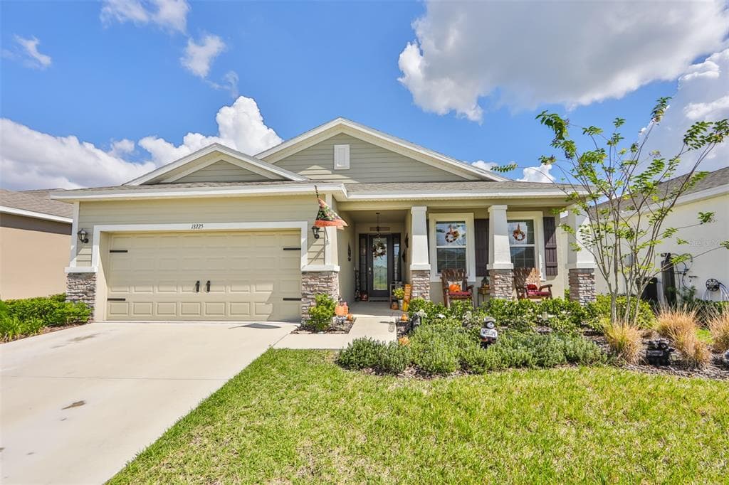 13225 WATERLEAF GARDEN CIRCLE RIVERVIEW, FL 33579