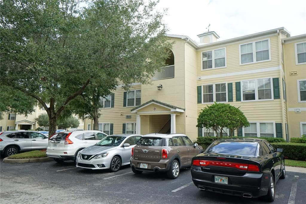 18101 BACK STRETCH LANE UNIT 0 TAMPA, FL 33647