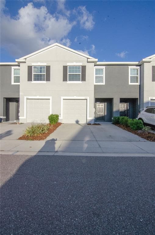 8739 FALLING BLUE PLACE RIVERVIEW, FL 33578