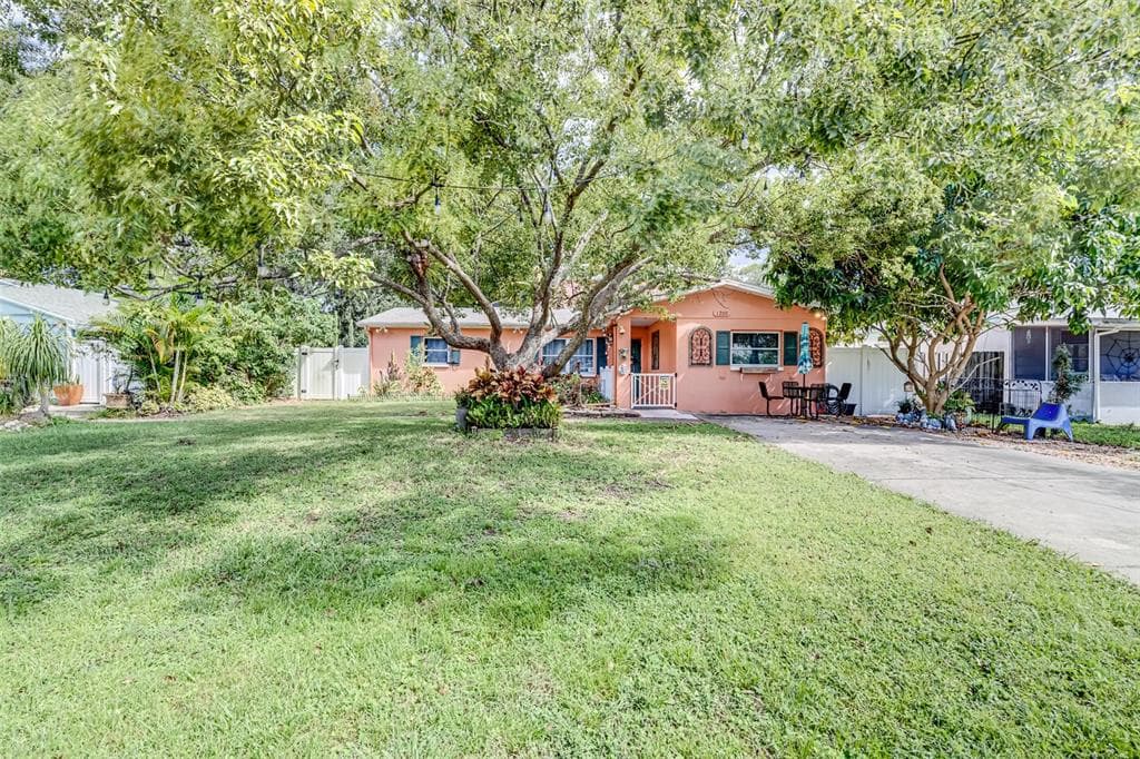 1200 GRAY STREET S GULFPORT, FL 33707