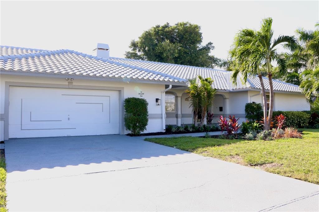 6001 LEELAND STREET S ST PETERSBURG, FL 33715