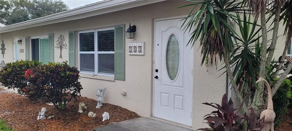 2202 CLUBHOUSE DRIVE UNIT 183 SUN CITY CENTER, FL 33573