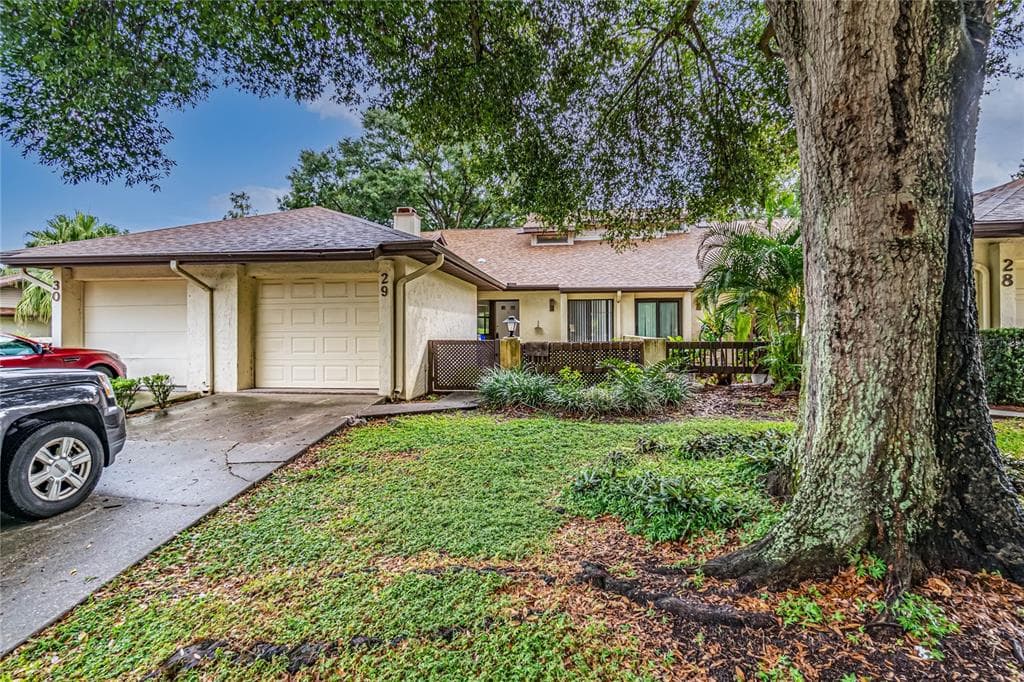940 FENTON LANE UNIT 29 LAKELAND, FL 33809