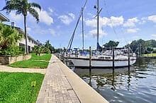 1637 WATERMARK CIRCLE NE ST PETERSBURG, FL 33702