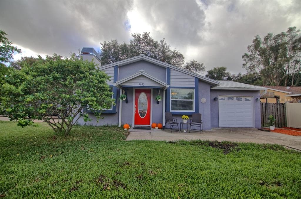 9432 ARBOL COURT