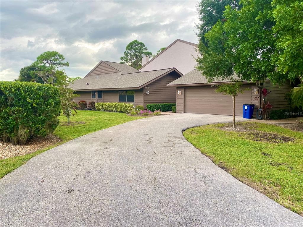 5610 DORAL DRIVE