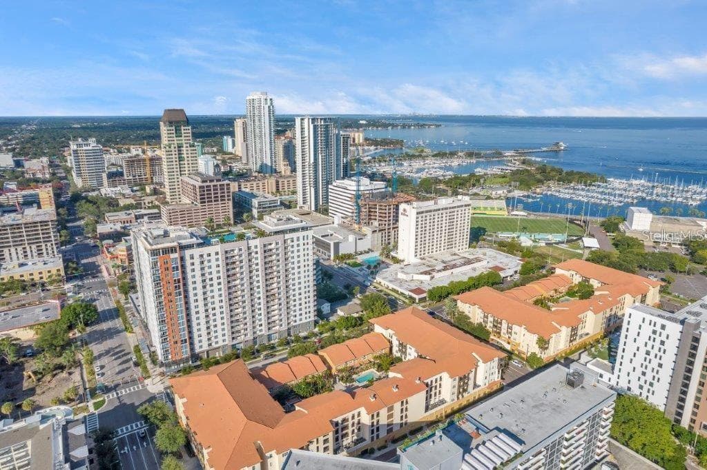 100 4TH AVENUE S UNIT 307 ST PETERSBURG, FL 33701