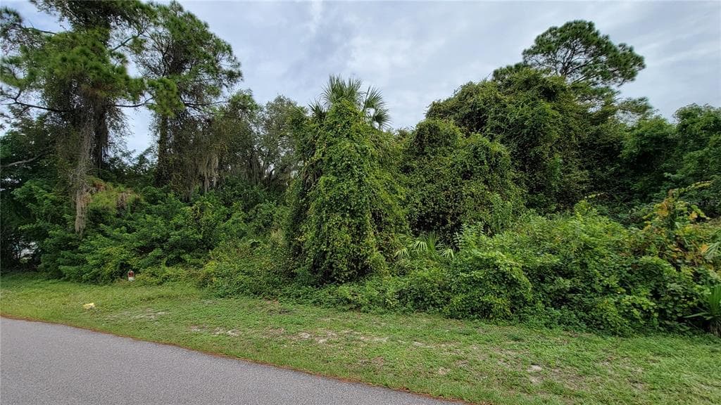 2284 BROWN STREET PORT CHARLOTTE, FL 33948