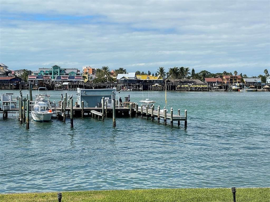 1 KEY CAPRI UNIT 111-West TREASURE ISLAND, FL 33706