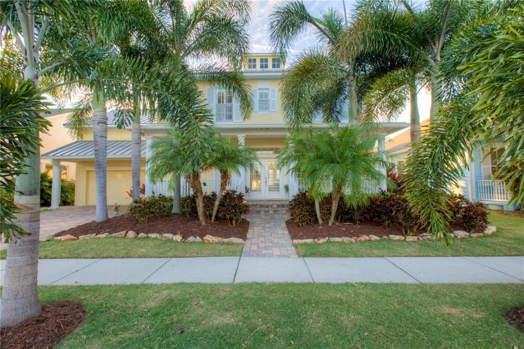 5710 SEA TROUT PLACE APOLLO BEACH, FL 33572