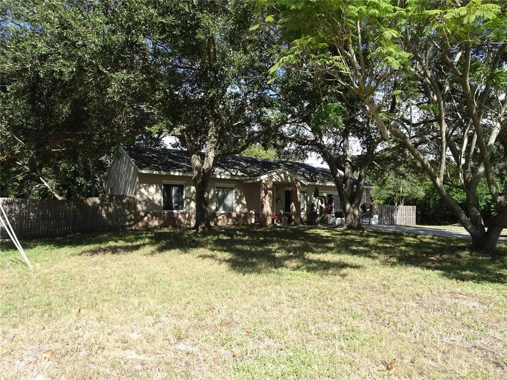 1495 INDIANA AVENUE PALM HARBOR, FL 34683
