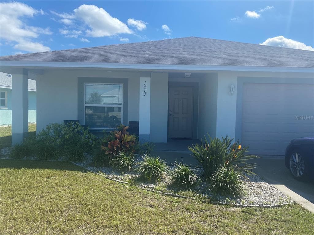 1413 BLOSSOM BAYOU CIRCLE