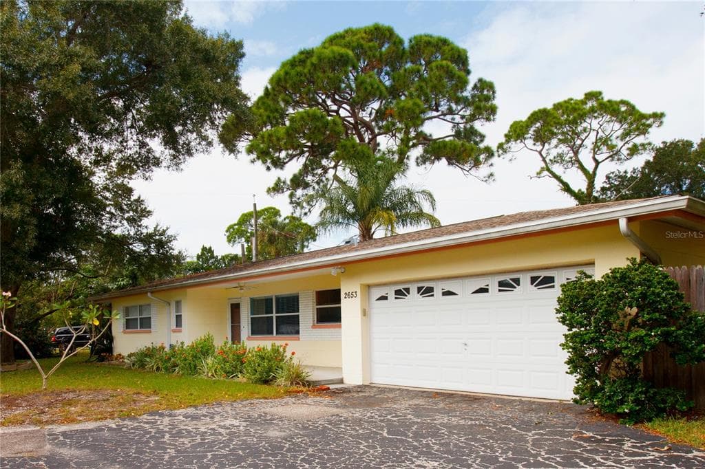 2653 TIFTON STREET S GULFPORT, FL 33711