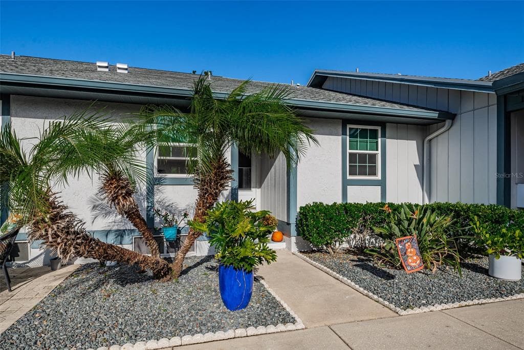 4909 NEW ENGLAND BOULEVARD UNIT 304 NEW PORT RICHEY, FL 34652