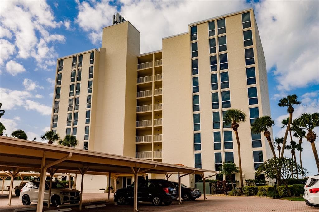 4485 GULF OF MEXICO DRIVE UNIT 304 LONGBOAT KEY, FL 34228